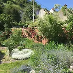 Les Papouz Giverny Bed & Breakfast 3*