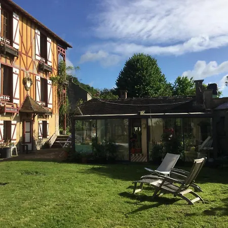 Les Papouz Giverny Bed & Breakfast 3*