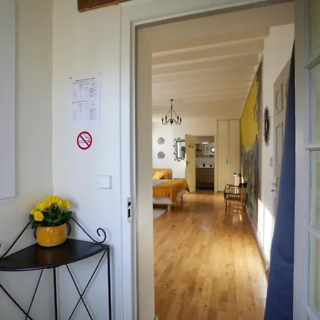 Les Papouz Giverny Bed & Breakfast 3*