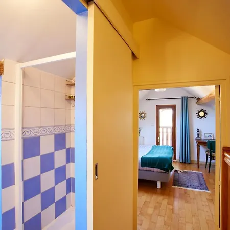 Les Papouz Giverny Bed & Breakfast 3*