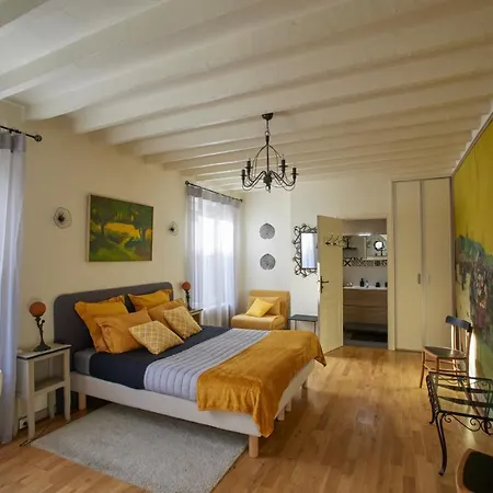 Les Papouz Giverny Bed & Breakfast Gommecourt