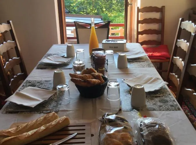 Les Papouz Giverny 3* Gommecourt